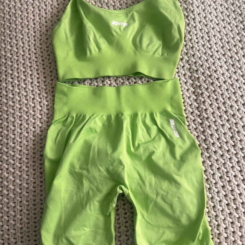 Bo+ tee green set
